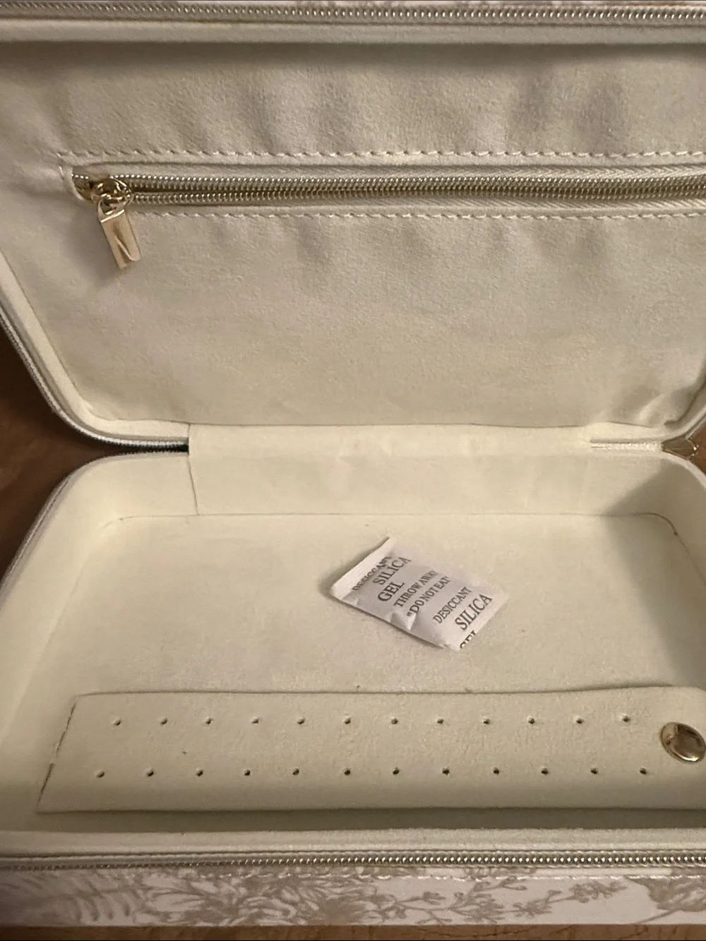Floral Zip Pouch - Neutral Beige